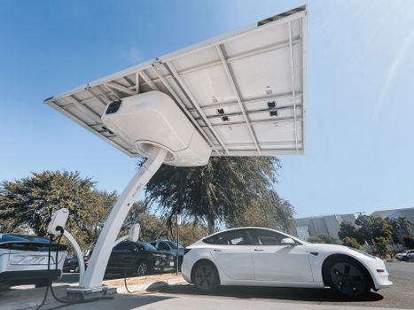 Elektromobilita 2023: Průlomové trendy a inovace v dopravě